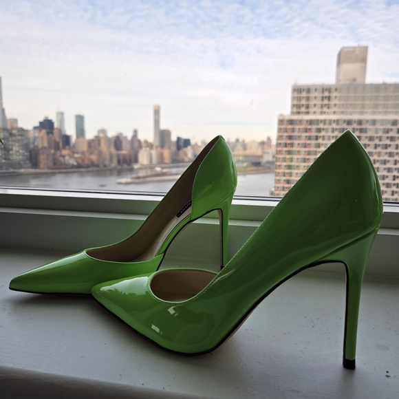 Elegant Lime Green High Heels - Picture 6 of 6